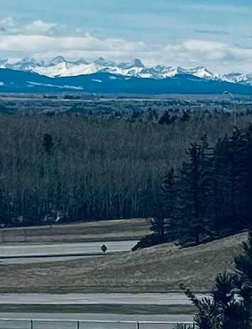 149 Edgehill Drive Nw, Calgary, AB - Outdoor With View