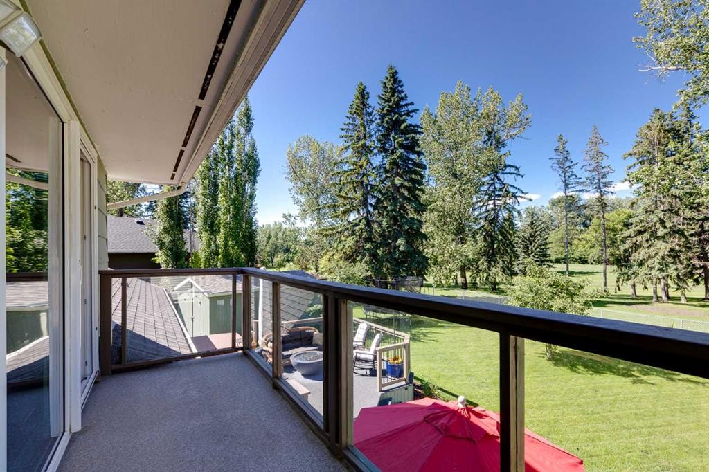 10907 Willowfern Drive Se, Calgary, AB - Outdoor With Balcony With Exterior