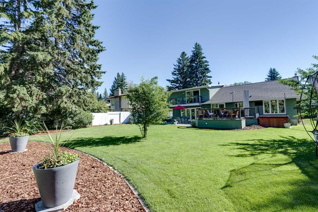 10907 Willowfern Drive Se, Calgary, AB - Outdoor With Deck Patio Veranda