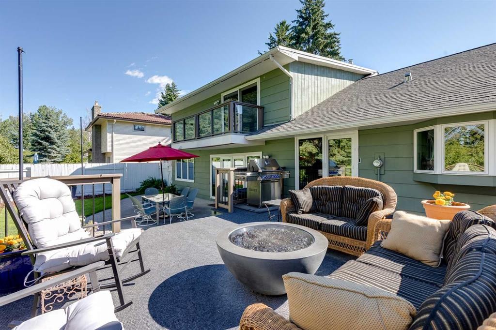 10907 Willowfern Drive Se, Calgary, AB - Outdoor With Deck Patio Veranda With Exterior