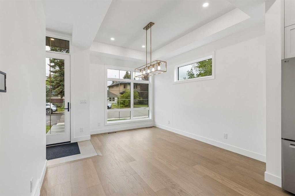 1812 19 Avenue Nw, Calgary, AB - Indoor