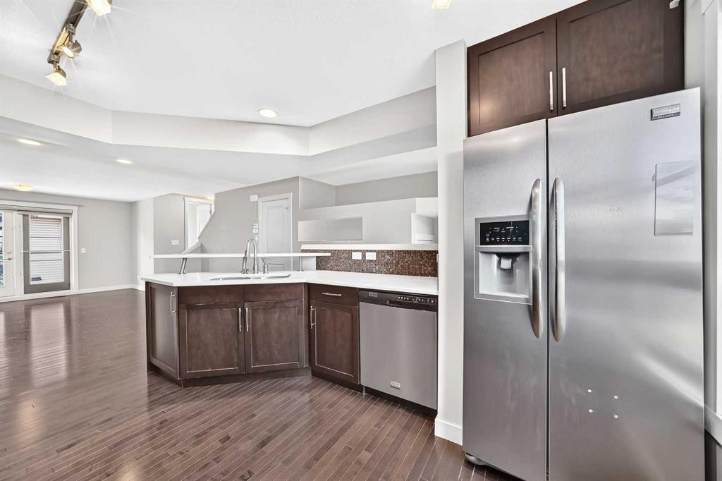 57 Aspen Hills Common Sw, Calgary, AB - Indoor Photo Showing Kitchen With Stainless Steel Kitchen