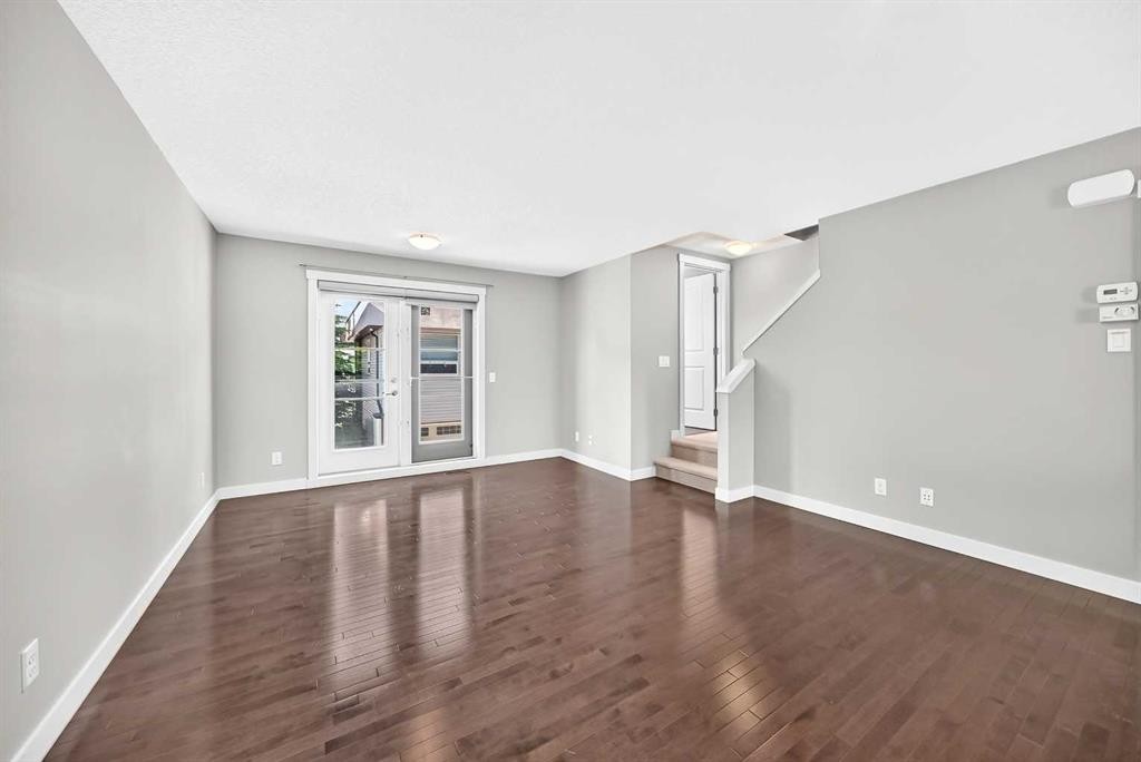 57 Aspen Hills Common Sw, Calgary, AB - Indoor Photo Showing Other Room