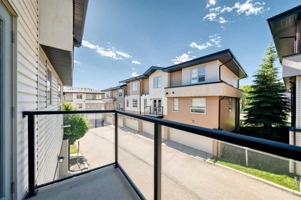 57 Aspen Hills Common Sw, Calgary, AB - Outdoor With Balcony With Exterior