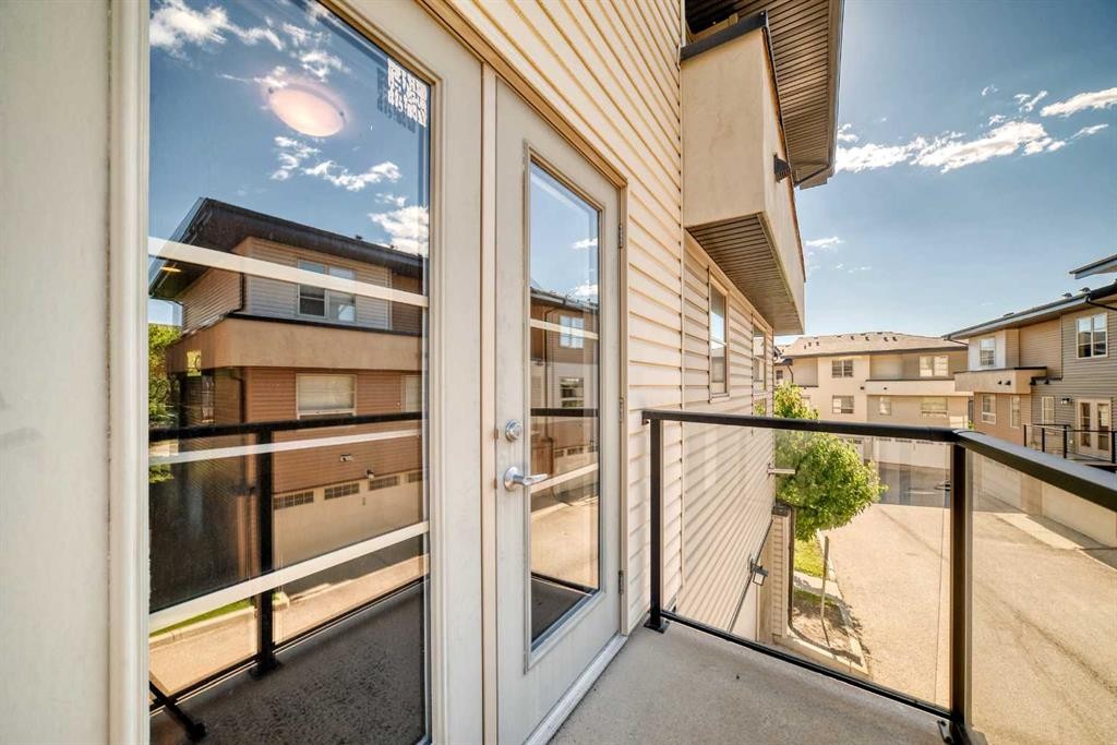 57 Aspen Hills Common Sw, Calgary, AB - Outdoor With Balcony With Exterior