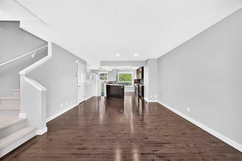 57 Aspen Hills Common Sw, Calgary, AB - Indoor Photo Showing Other Room