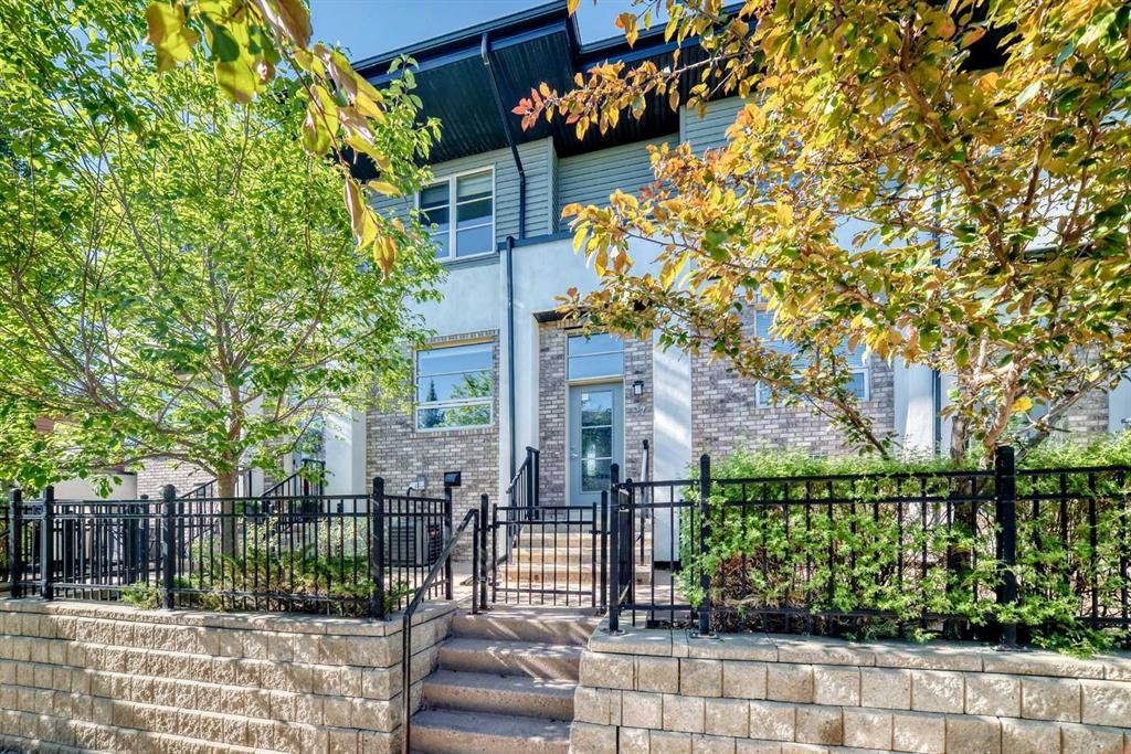 57 Aspen Hills Common Sw, Calgary, AB - Outdoor