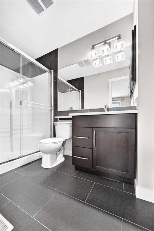 57 Aspen Hills Common Sw, Calgary, AB - Indoor Photo Showing Bathroom
