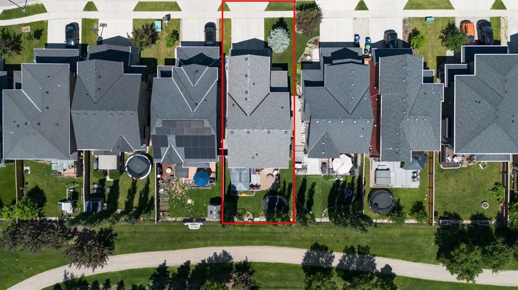 31 Ravenslea Crescent Se, Airdrie, AB -