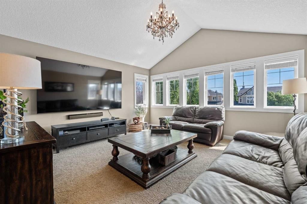78 Auburn Sound Place Se, Calgary, AB - Indoor Photo Showing Living Room