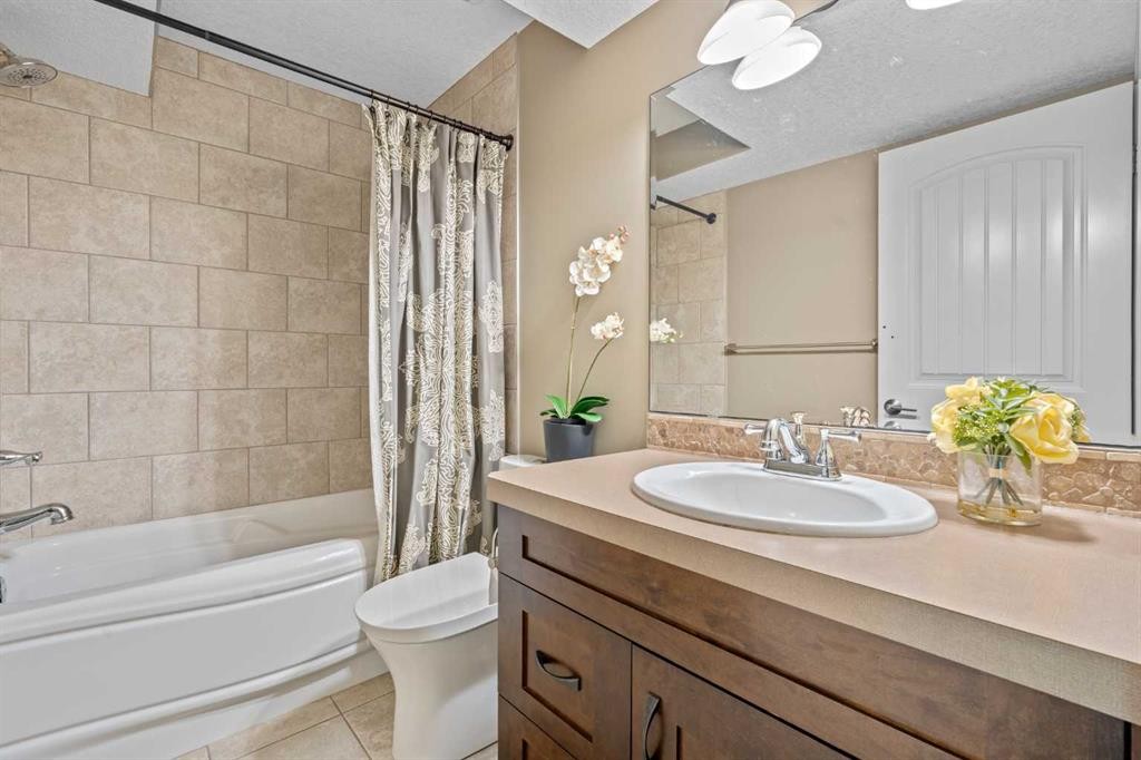 78 Auburn Sound Place Se, Calgary, AB - Indoor Photo Showing Bathroom