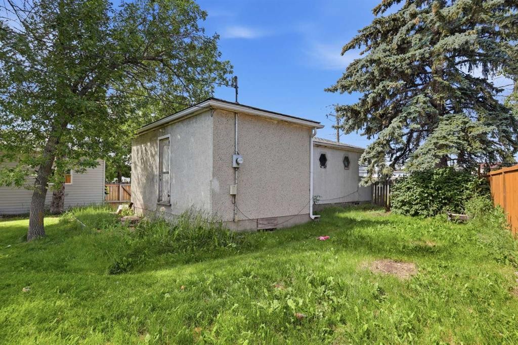 7244 Ogden Road Se, Calgary, AB - Outdoor