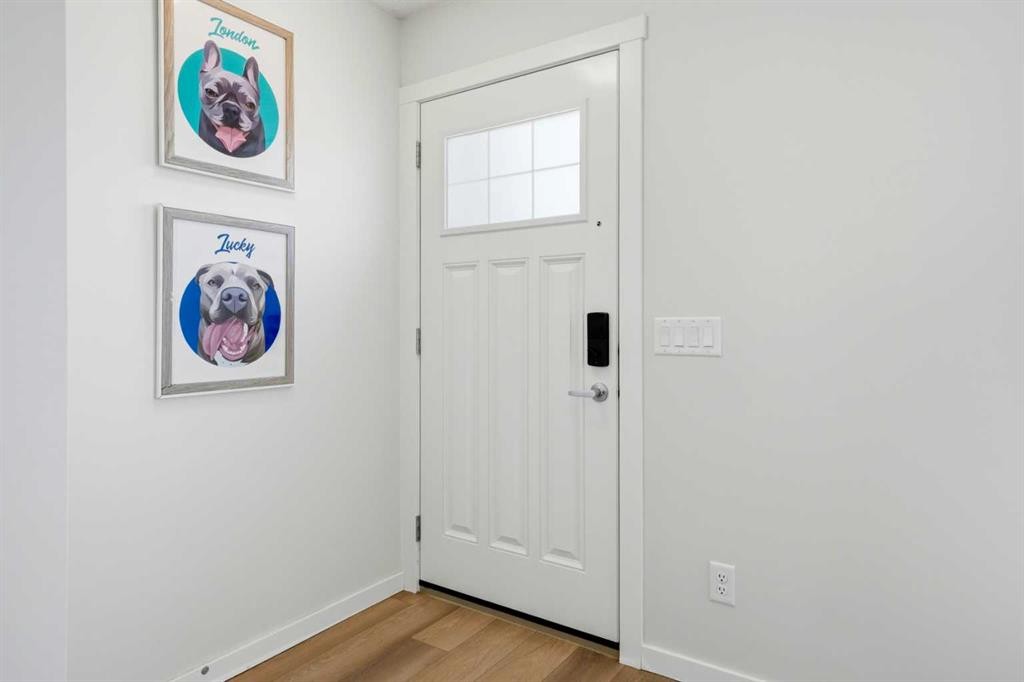 412 Cranbrook Square Se, Calgary, AB - Indoor Photo Showing Other Room