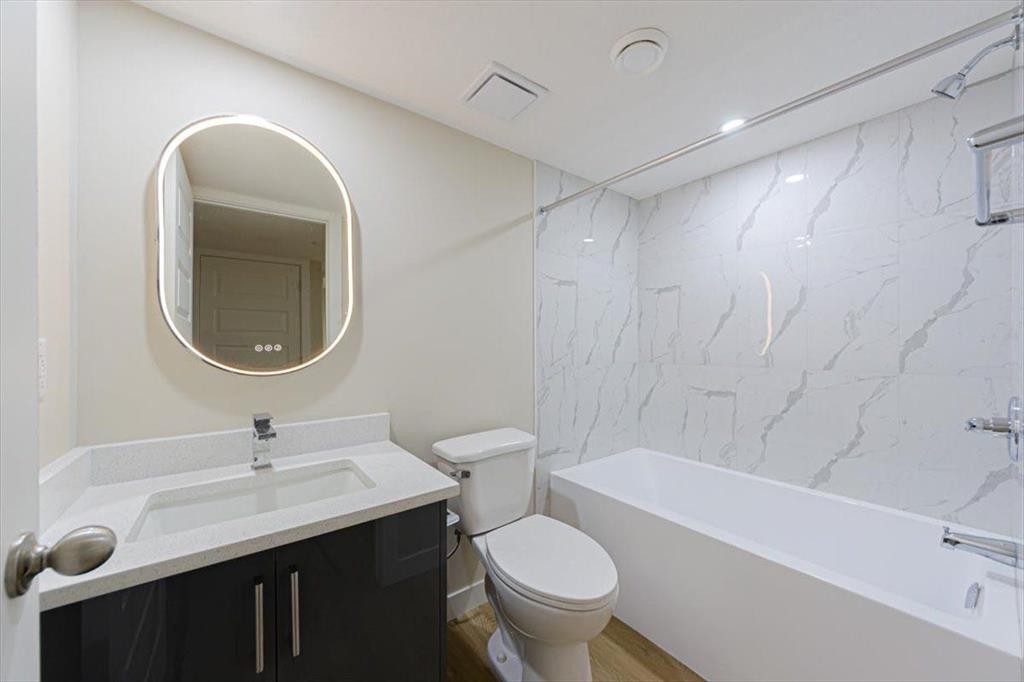 138 Copperpond Street Se, Calgary, AB - Indoor Photo Showing Bathroom