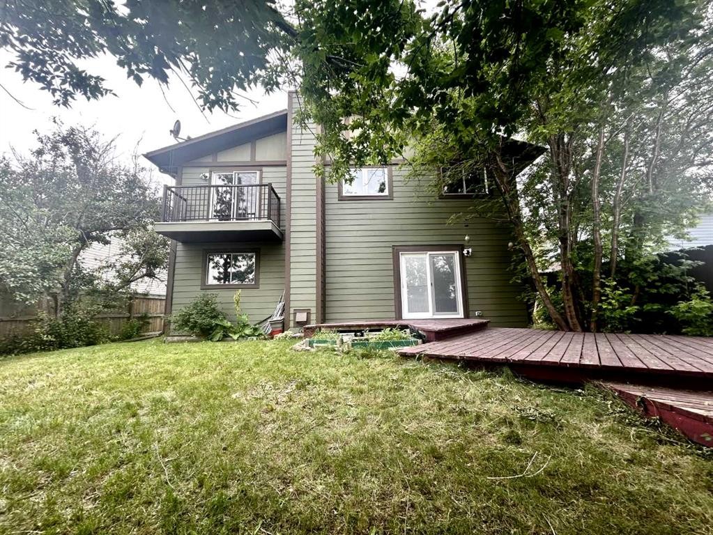 55 Bermuda Close Nw, Calgary, AB - Outdoor With Balcony With Deck Patio Veranda