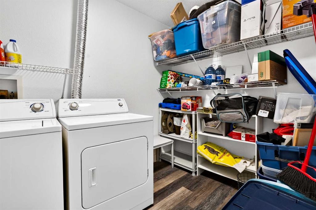 10-635 Marsh Road Ne, Calgary, AB - Indoor Photo Showing Laundry Room