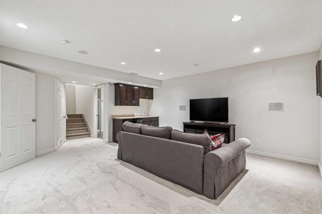 135 Tuscany Ravine Road Nw, Calgary, AB - Indoor