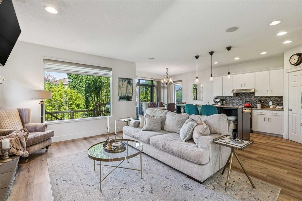 135 Tuscany Ravine Road Nw, Calgary, AB - Indoor Photo Showing Living Room