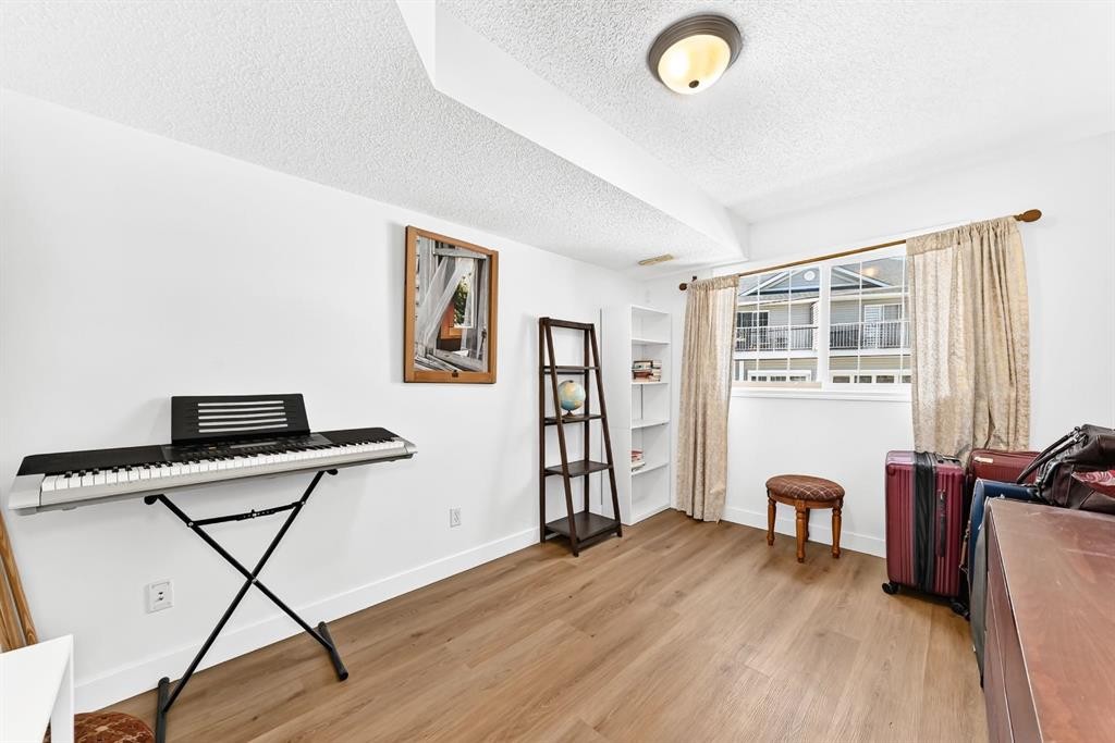 619 Country Village Cape Ne, Calgary, AB - Indoor