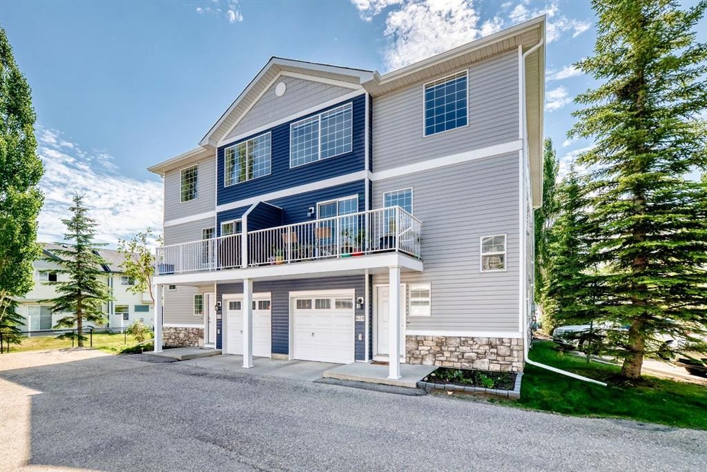 619 Country Village Cape Ne, Calgary, AB - Outdoor