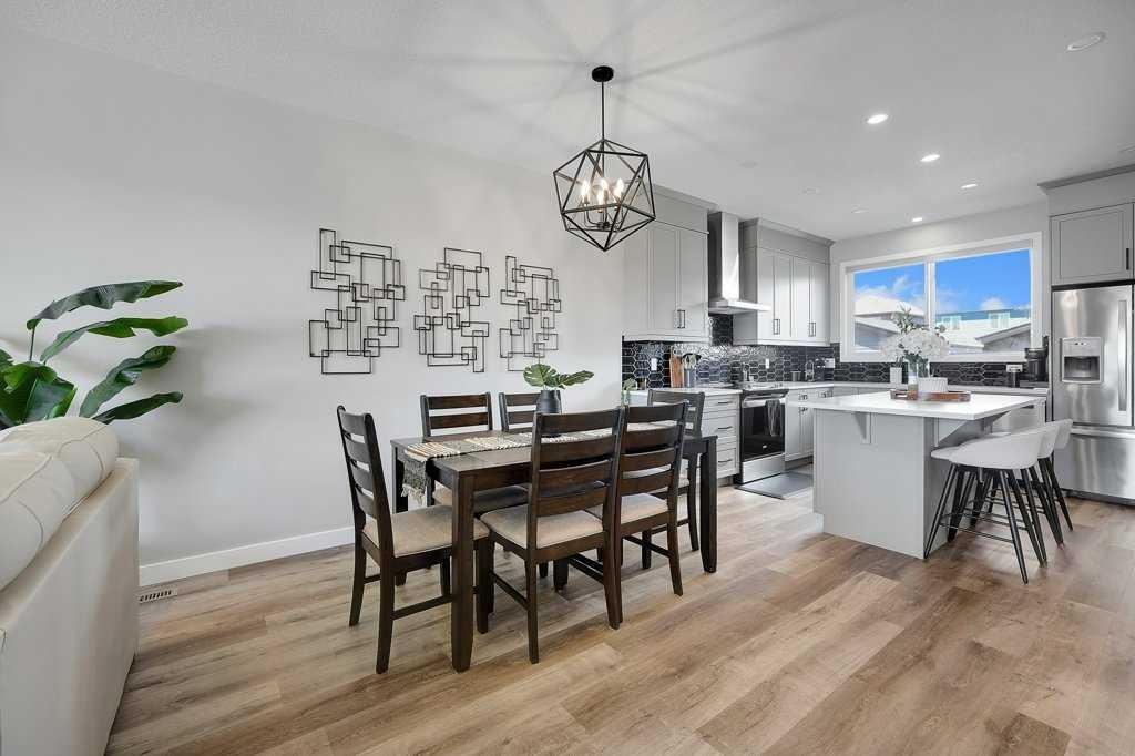 244 Belmont Boulevard Sw, Calgary, AB - Indoor Photo Showing Dining Room