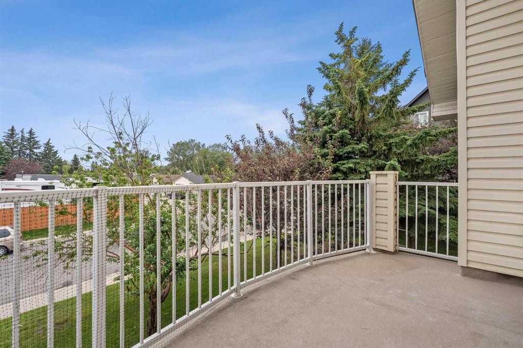 6591 Pinecliff Grove Ne, Calgary, AB - Outdoor With Balcony With Exterior