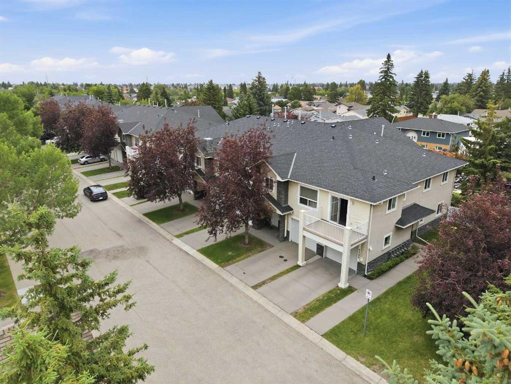 6591 Pinecliff Grove Ne, Calgary, AB - Outdoor With View