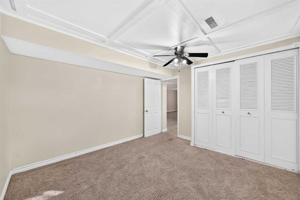 4628 Verona Drive Nw, Calgary, AB - Indoor Photo Showing Other Room
