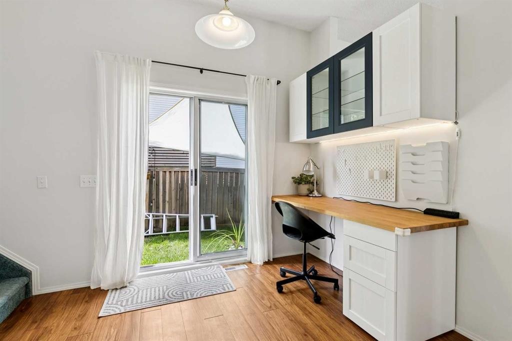 98 River Rock Way Se, Calgary, AB - Indoor