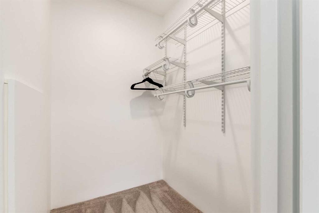 4503 75 Street Nw, Calgary, AB - Indoor With Storage