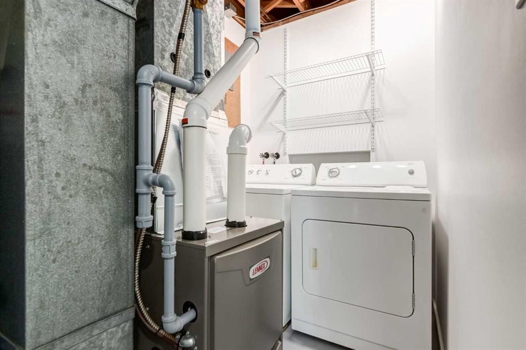 4503 75 Street Nw, Calgary, AB - Indoor Photo Showing Laundry Room
