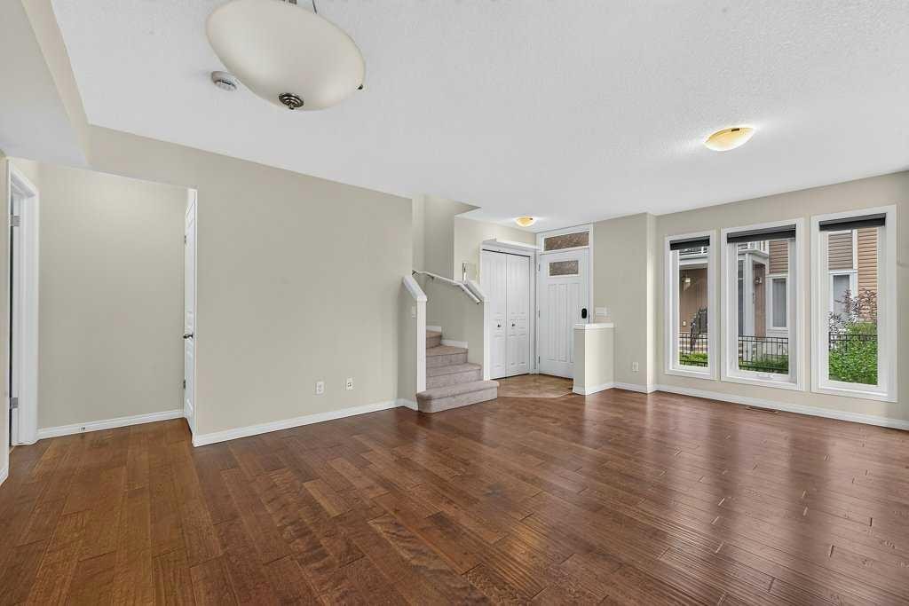 721 Auburn Bay Square Se, Calgary, AB - Indoor Photo Showing Other Room