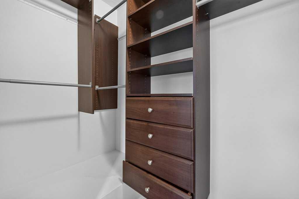 721 Auburn Bay Square Se, Calgary, AB - Indoor