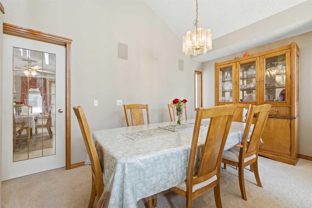 71 Woodpark Close Sw, Calgary, AB - Indoor Photo Showing Dining Room