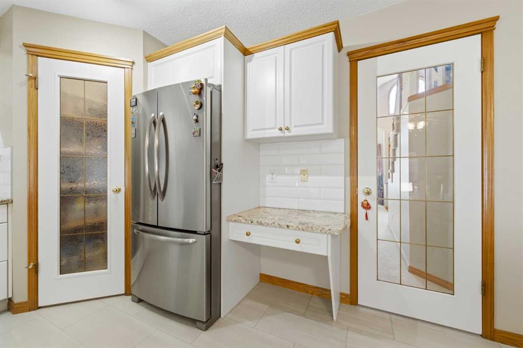 71 Woodpark Close Sw, Calgary, AB - Indoor