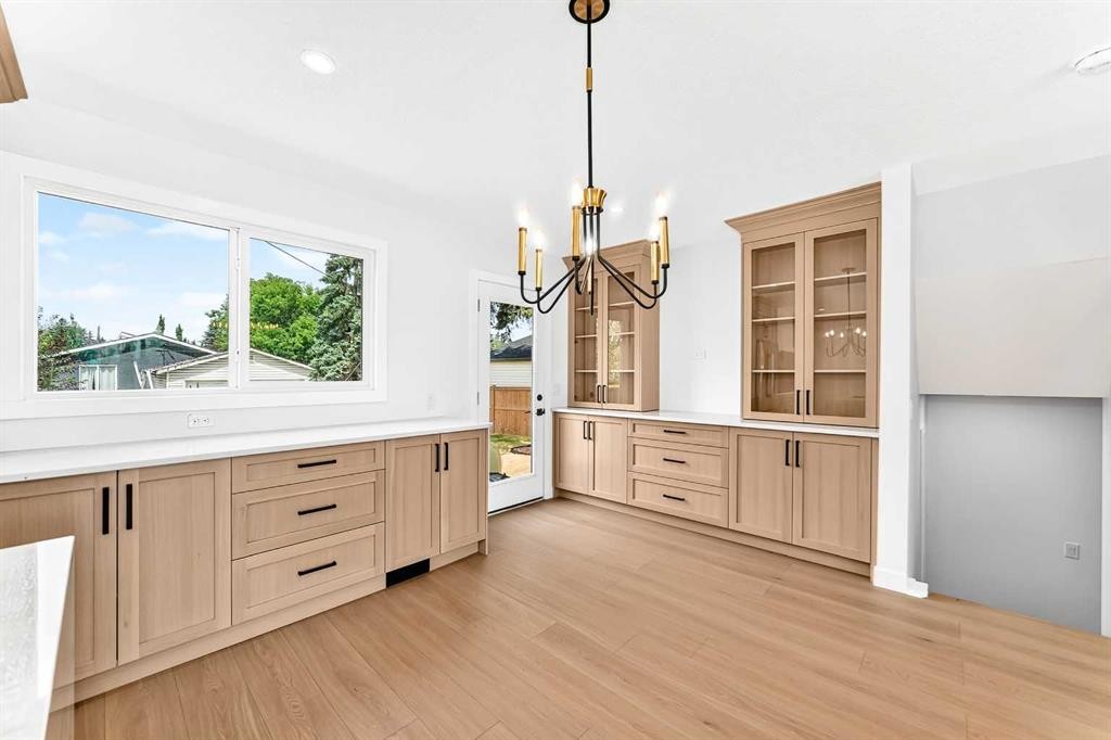 1204 Lake Sylvan Drive Se, Calgary, AB - Indoor