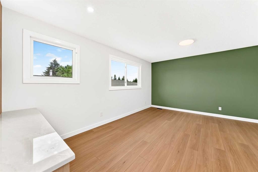1204 Lake Sylvan Drive Se, Calgary, AB - Indoor Photo Showing Other Room