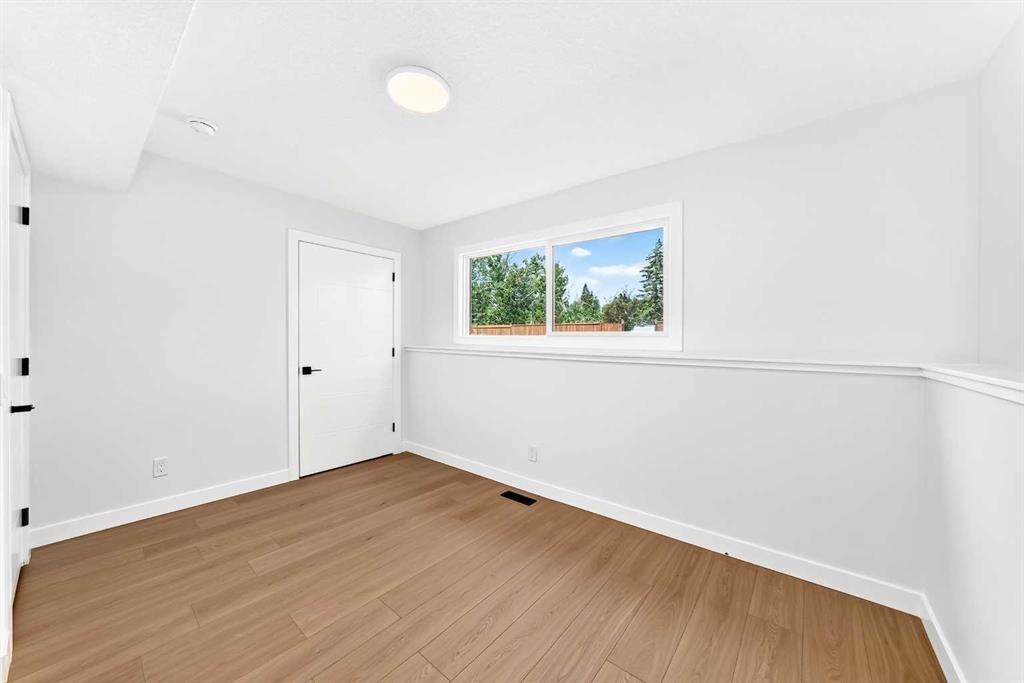 1204 Lake Sylvan Drive Se, Calgary, AB - Indoor Photo Showing Other Room