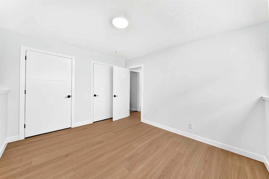 1204 Lake Sylvan Drive Se, Calgary, AB - Indoor Photo Showing Other Room