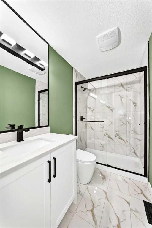 1204 Lake Sylvan Drive Se, Calgary, AB - Indoor Photo Showing Bathroom