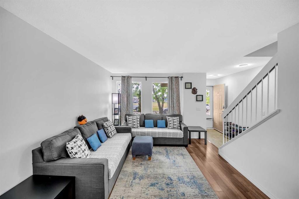54 Templegreen Road Ne, Calgary, AB