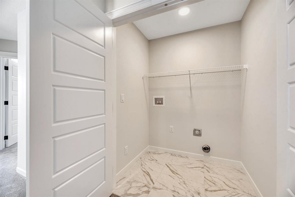 28 Mitchell Way Nw, Calgary, AB