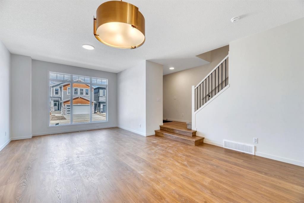 244 Marmot Grove Nw, Calgary, AB
