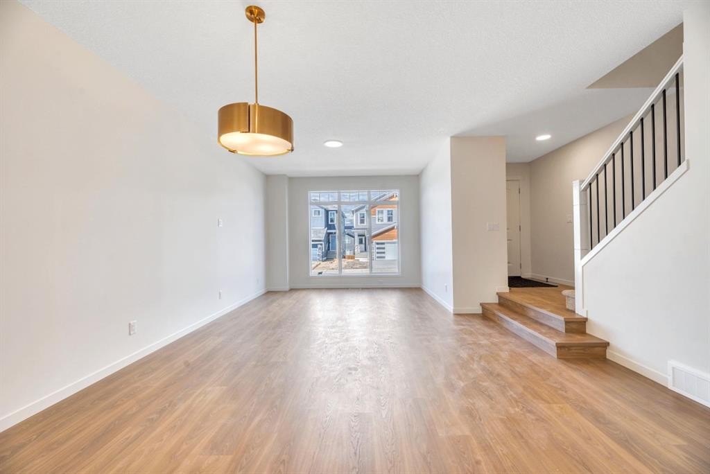 244 Marmot Grove Nw, Calgary, AB