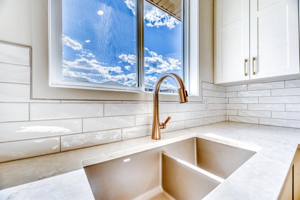 244 Marmot Grove Nw, Calgary, AB