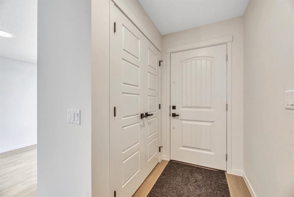 244 Marmot Grove Nw, Calgary, AB
