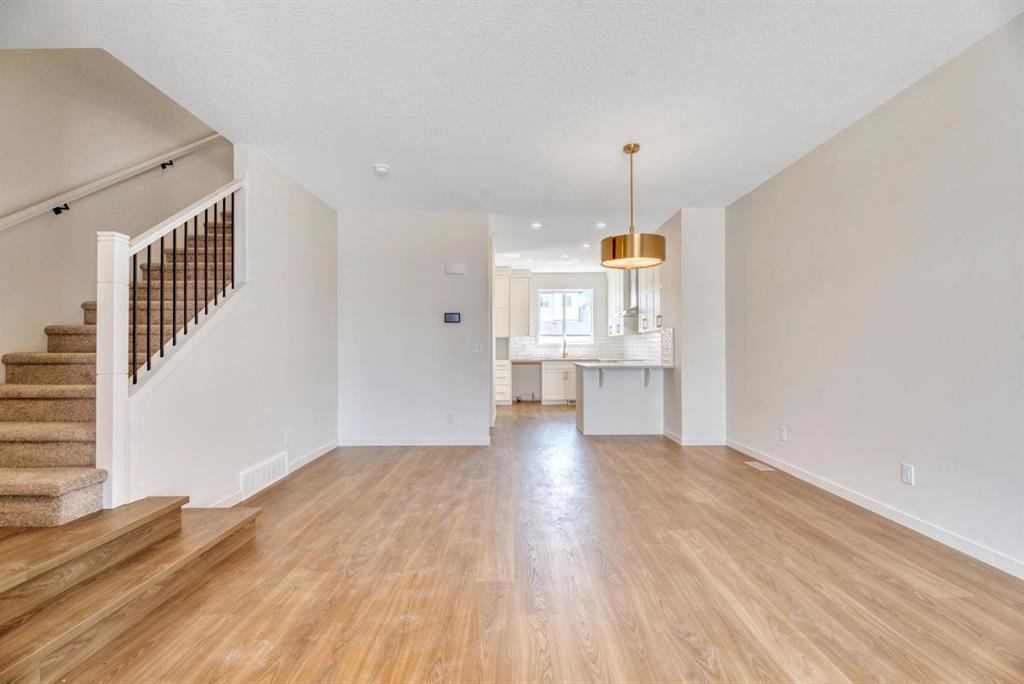 244 Marmot Grove Nw, Calgary, AB