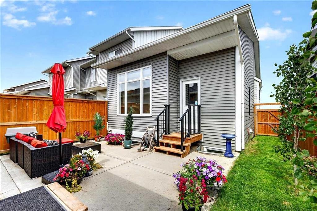 1066 Creekside Boulevard Sw, Calgary, AB - Outdoor