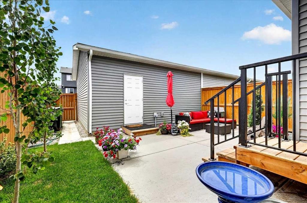 1066 Creekside Boulevard Sw, Calgary, AB - Outdoor With Exterior