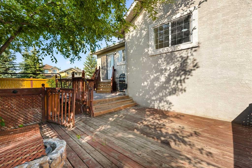 434 Harvest Grove Place Ne, Calgary, AB - Outdoor With Deck Patio Veranda